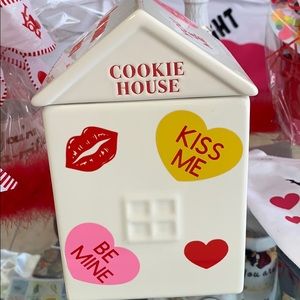 Valentine’s Day cookie jar